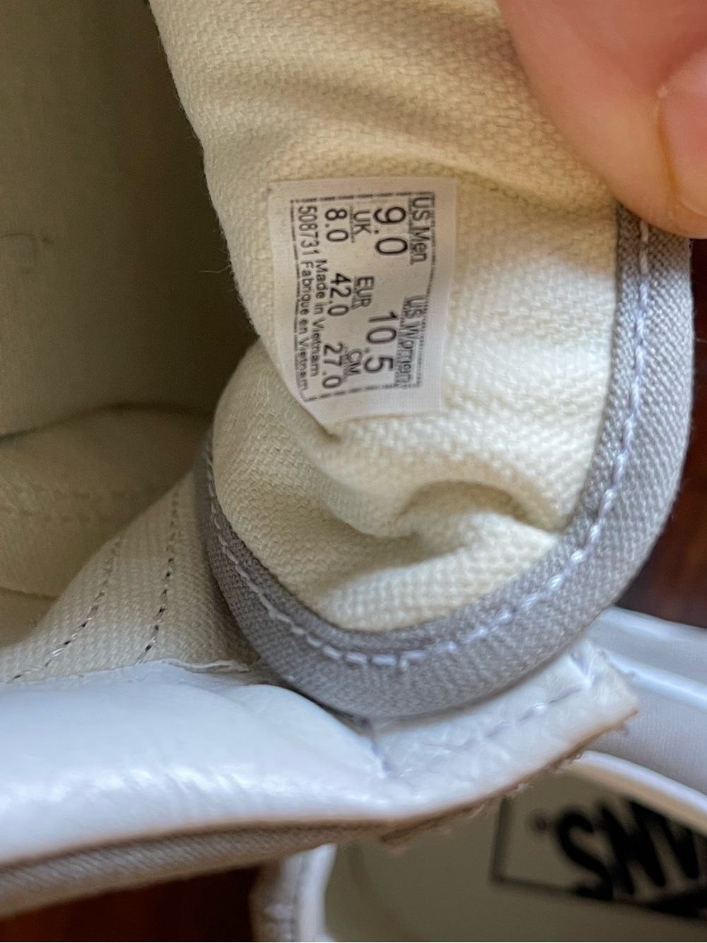 Vans Classic Low-Top Sneakers in Light Gray - Picture 4 of 4